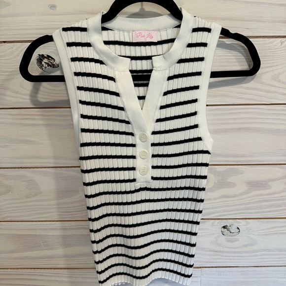 Ivory and Black Ribbed Sleeveless Henley Tank Top - Picture 3 of 5